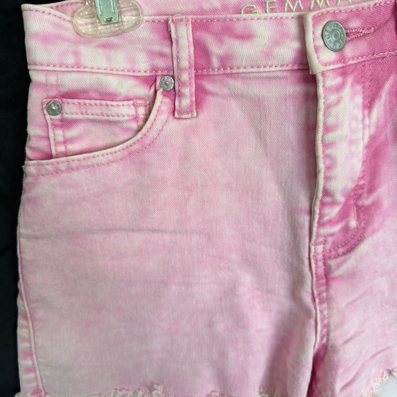 Gemma Rae, acid pink shorts with raw edge and pockets, juniors size 3 - Picture 4 of 6